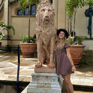 Meet your Posher, Larcyn